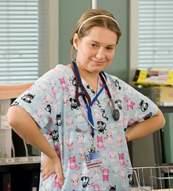 Merritt Wever som Zoey Barkow i Showtime serien Nurse Jackie